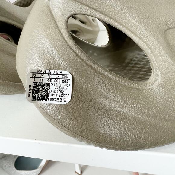 Adidas NIB Yeezy Foam Runner Slip On Casual Comfort Shoe Stone Salt Mens Size 11 main image 6
